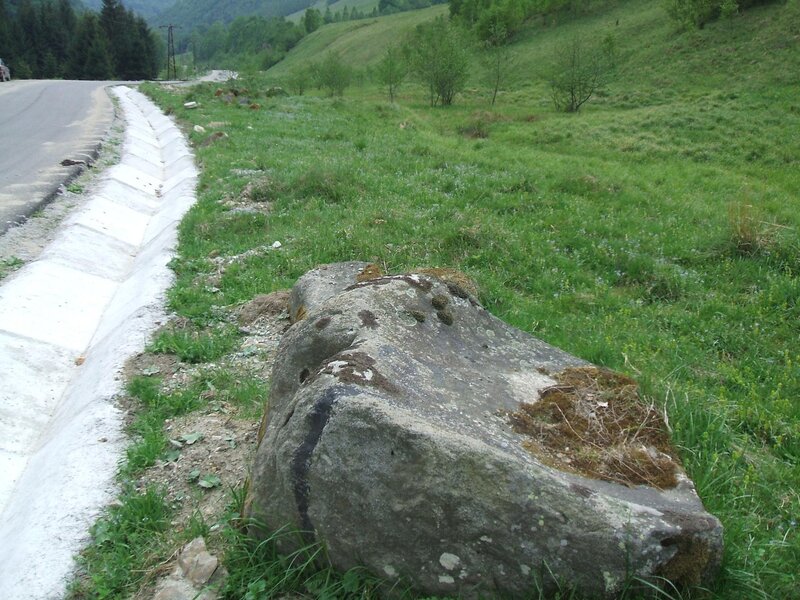 Raul Mare Retezat, spre statiunea de schi Rausor, Judetul Hunedoara
